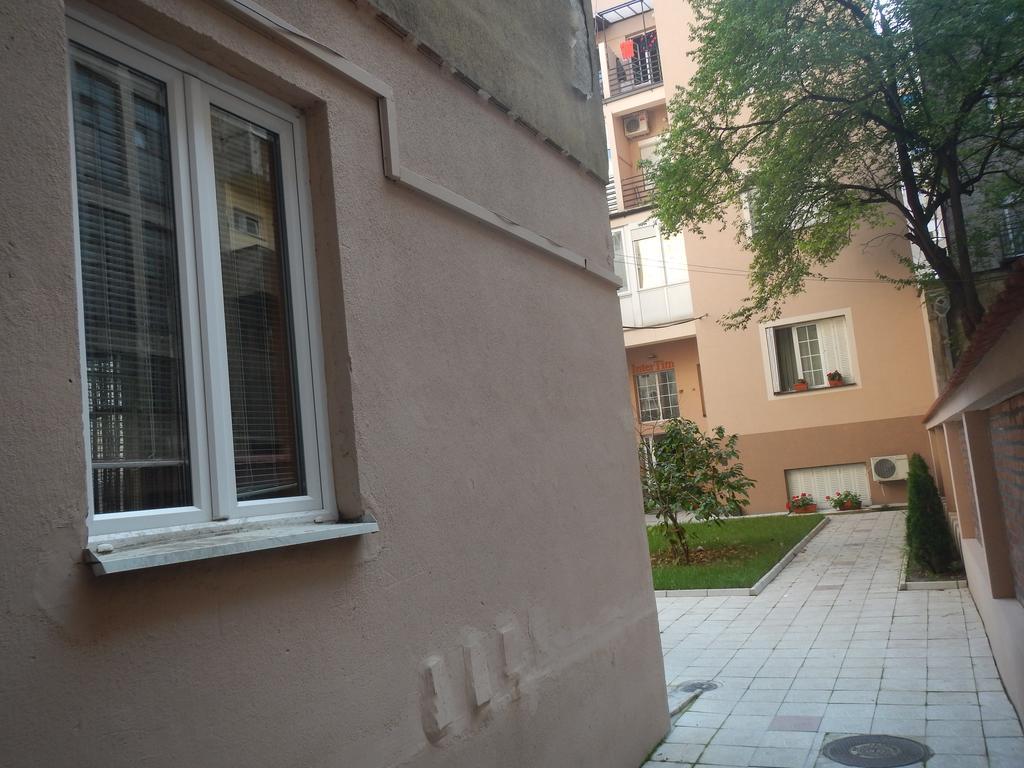 Studio Saint Sava Belgrade Bilik gambar